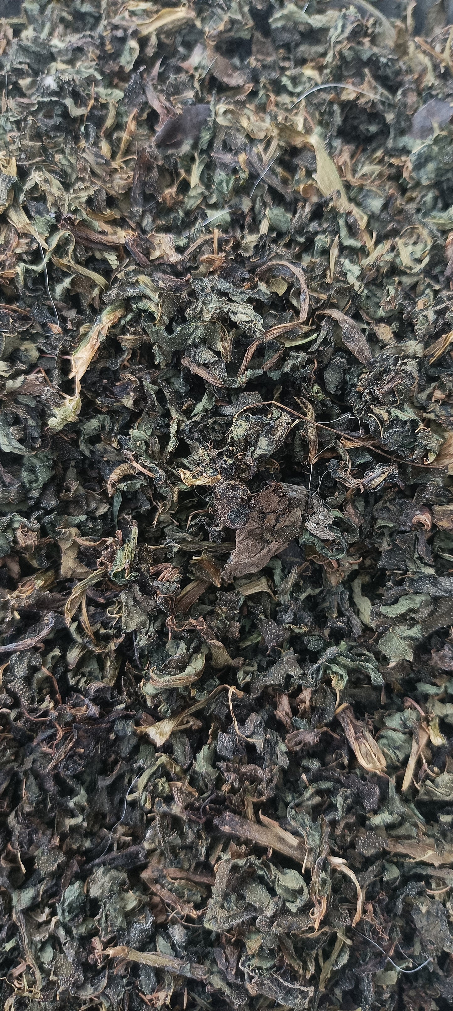 Comfrey leaves -Comfrey Dried Cut Leaves - Symphytum Officinale-Comfrey Leaf Tea